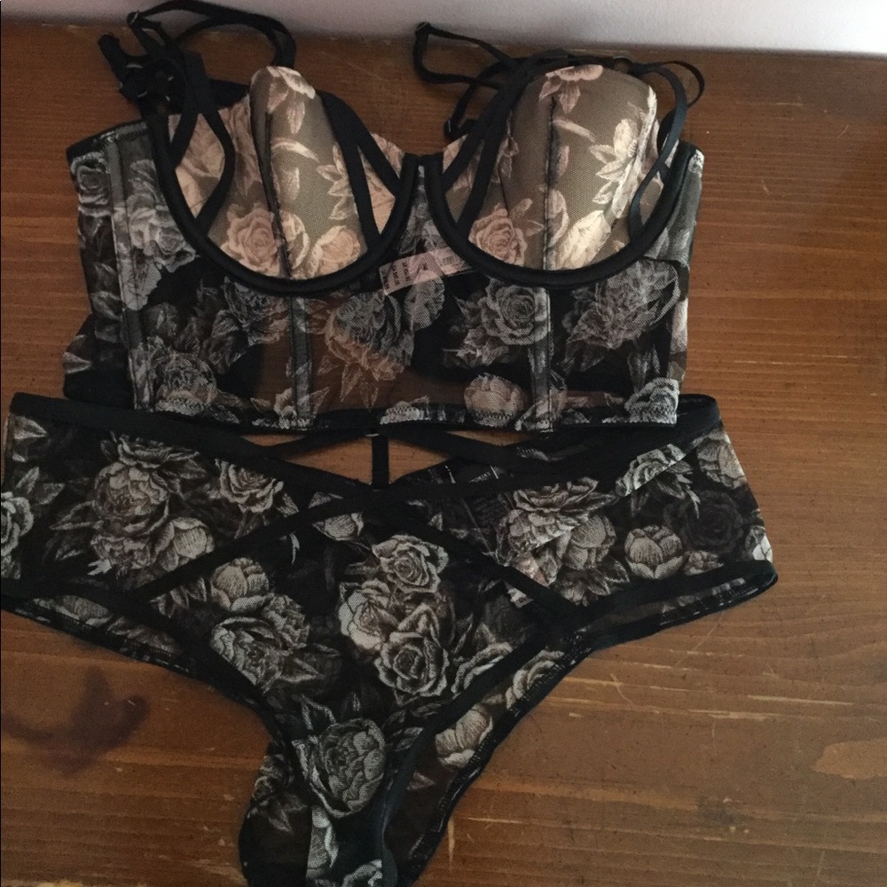 Victoria Secret Lingerie set